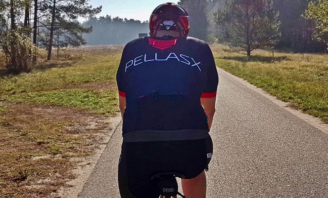 PellasX wspiera kolarza dywizji Masters